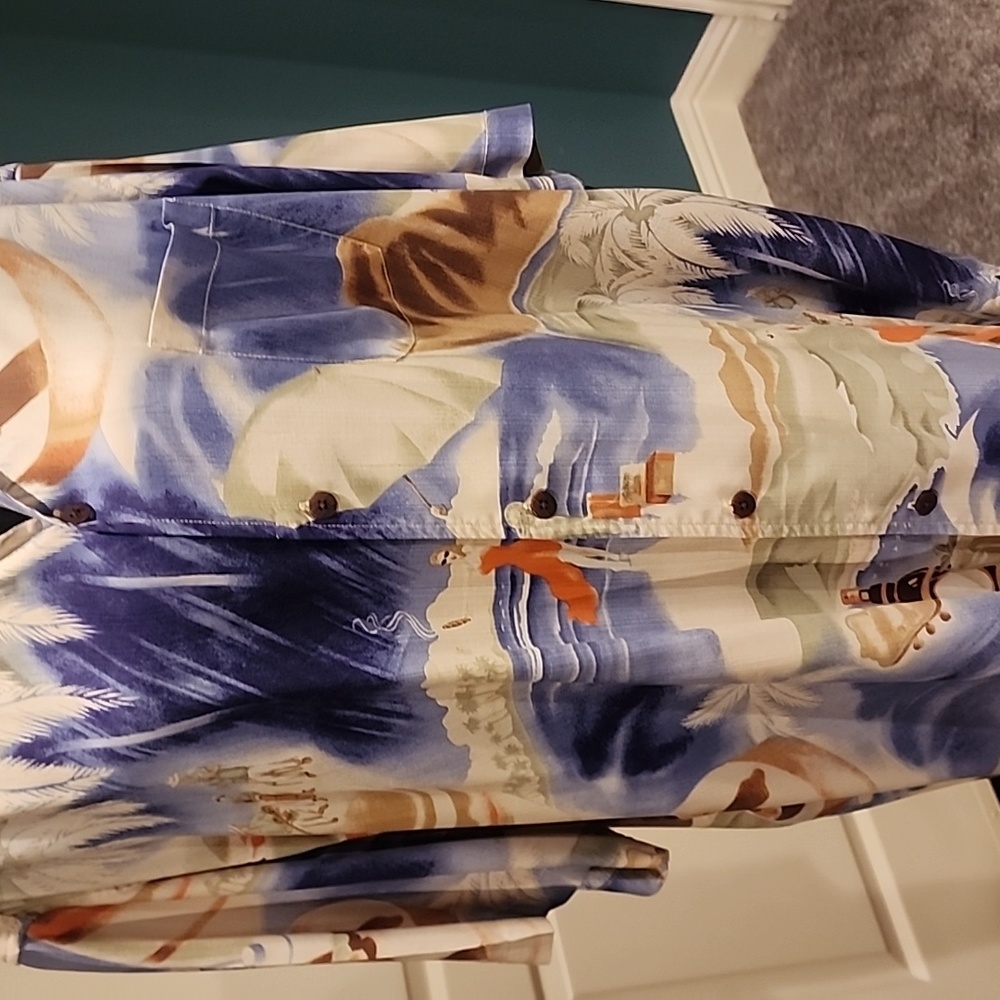 Tommy Bahama Short Sleeved 100% Silk Camp Shirt Abstract Print The Band - Picture 3 of 11